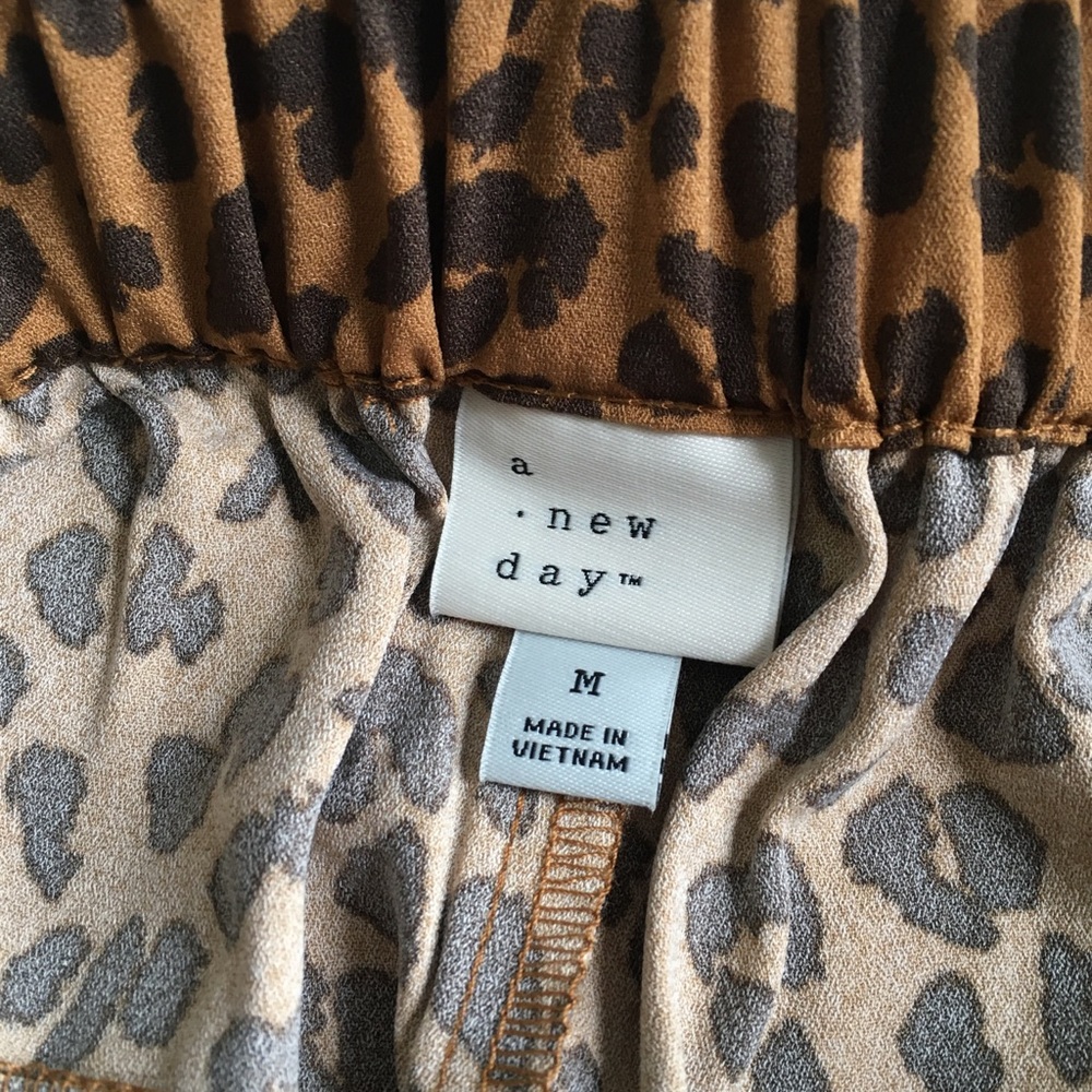Leopard Shorts for women’s a New Day Size M high rise belted tie waist - Picture 8 of 13